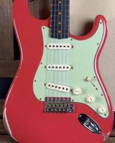 Fender Custom Shop 2024 Ltd Edition 63 Stratocaster Roasted Relic Aged Fiesta Red